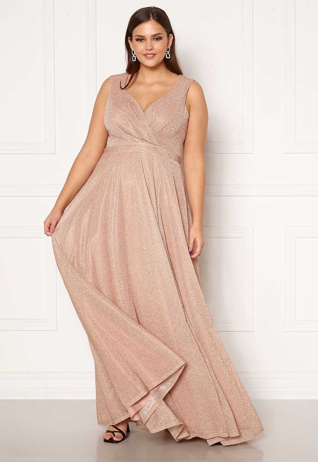 curve gowns
