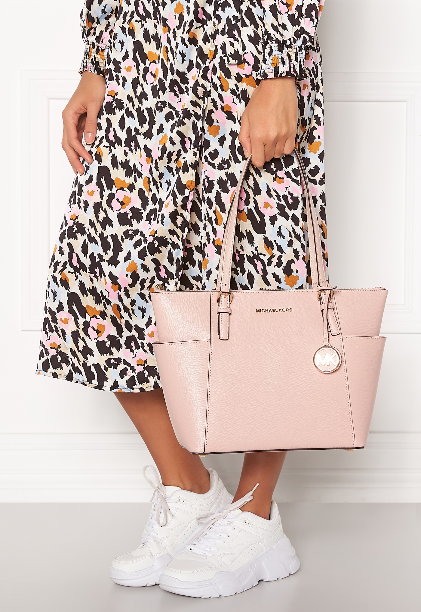 michael kors pink and white tote