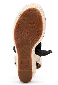 ugg shiloh wedge