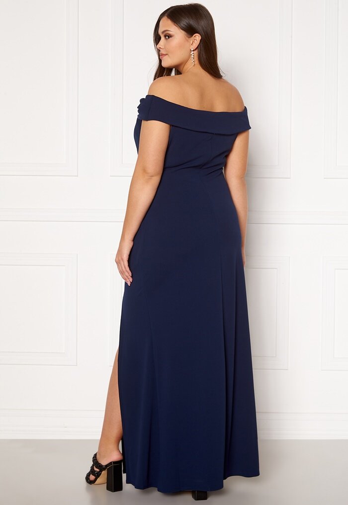 curve gowns