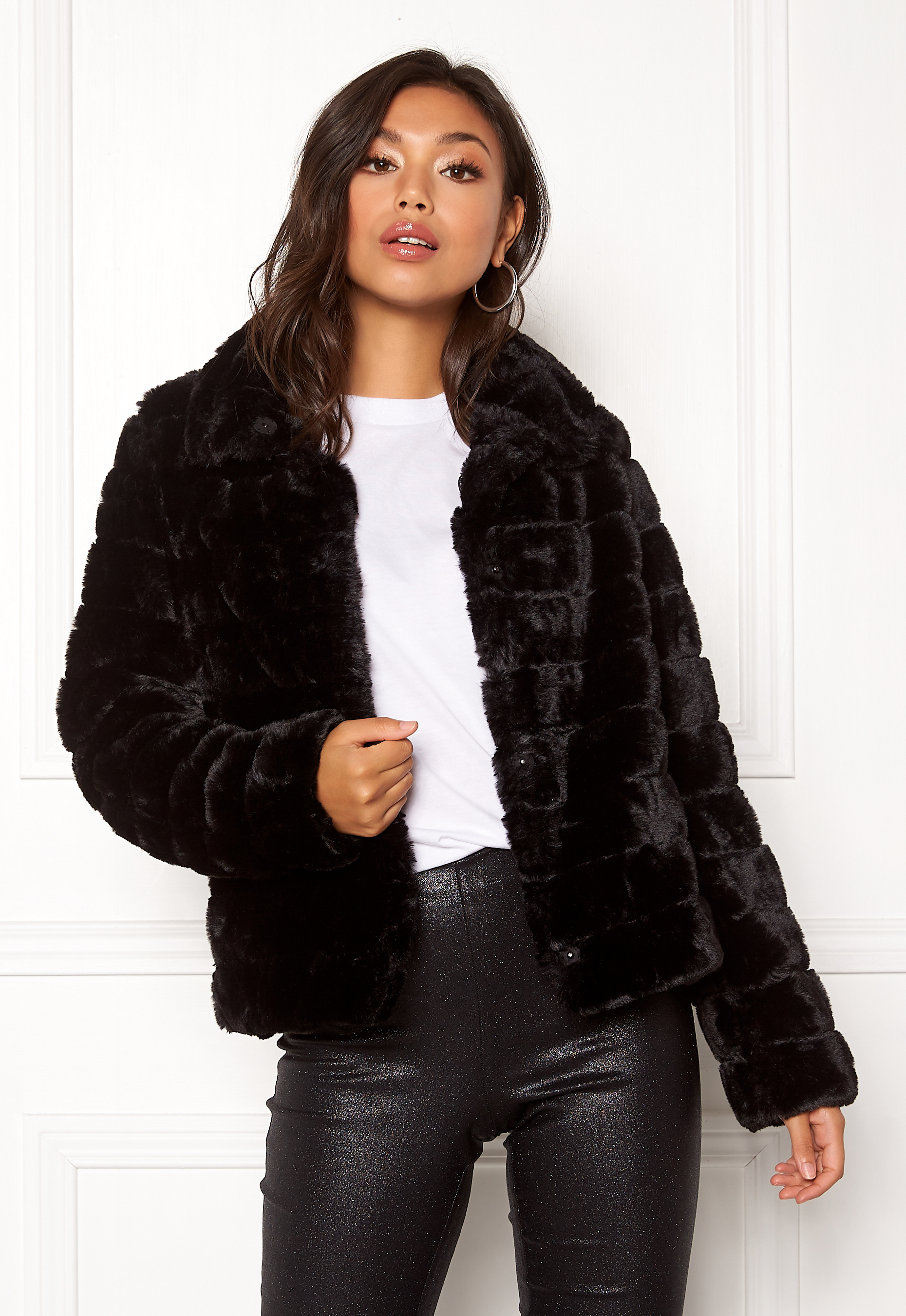 VILA Farry Faux Fur Jacket Black - Bubbleroom
