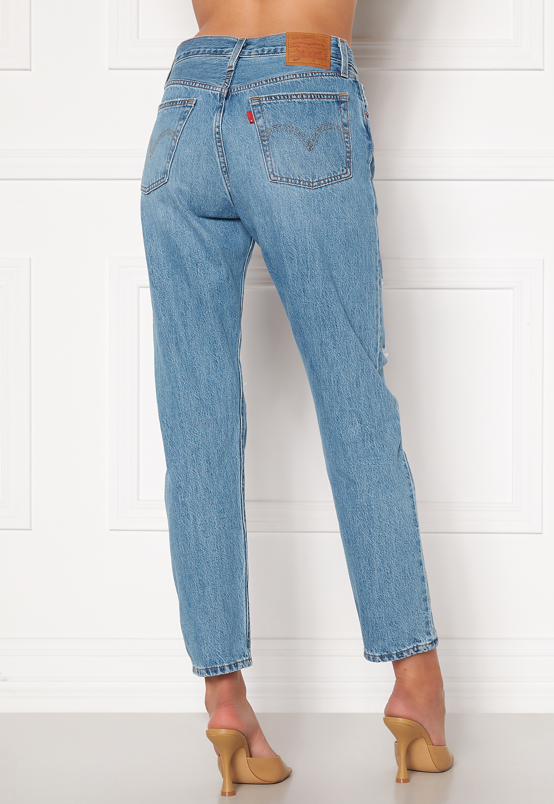 levi's cropped jeans