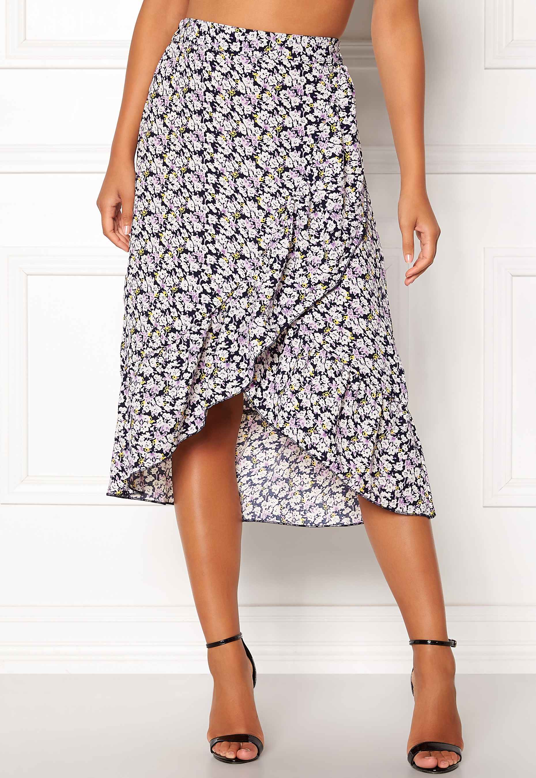 long frill
