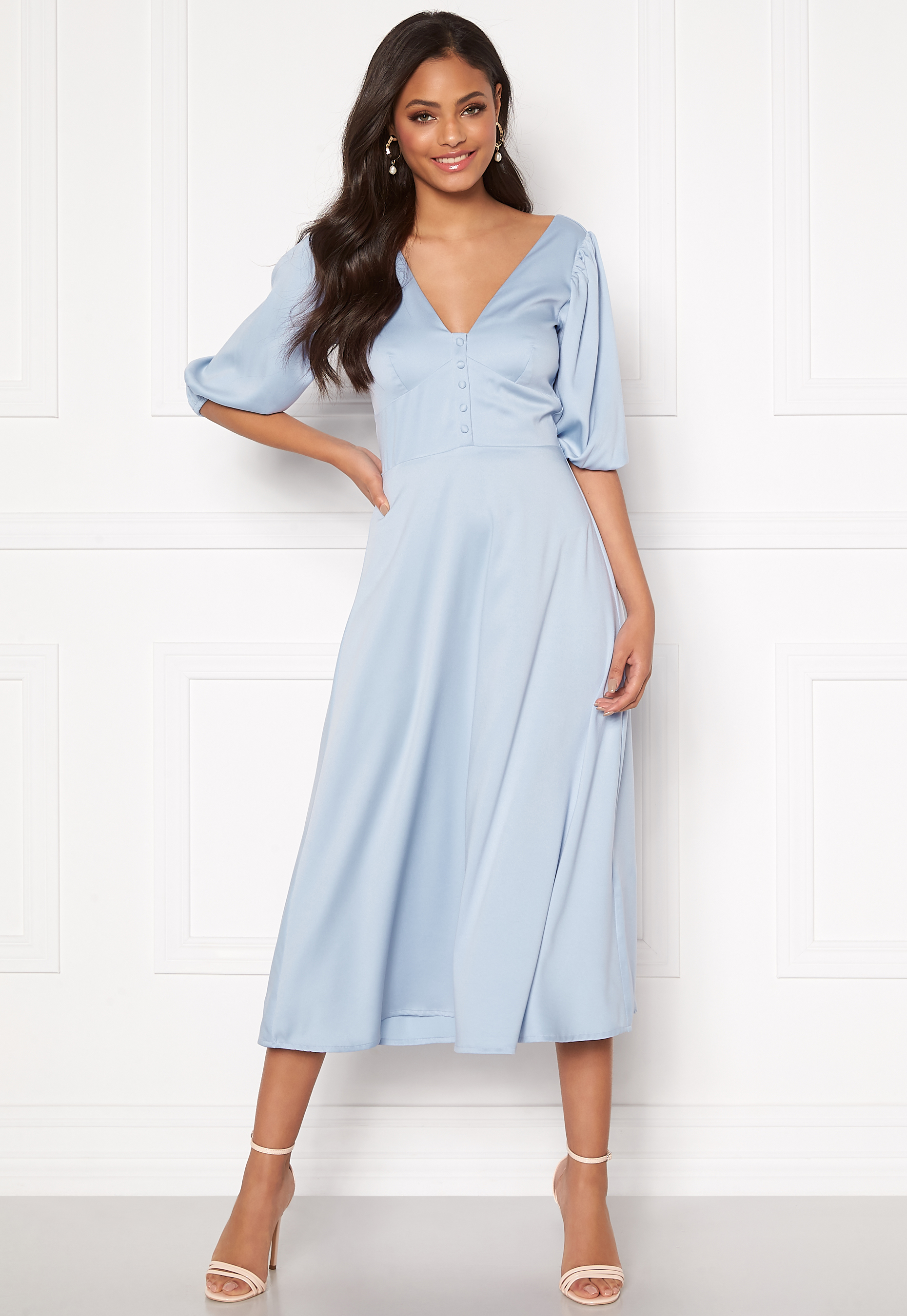 light blue puff sleeve dress