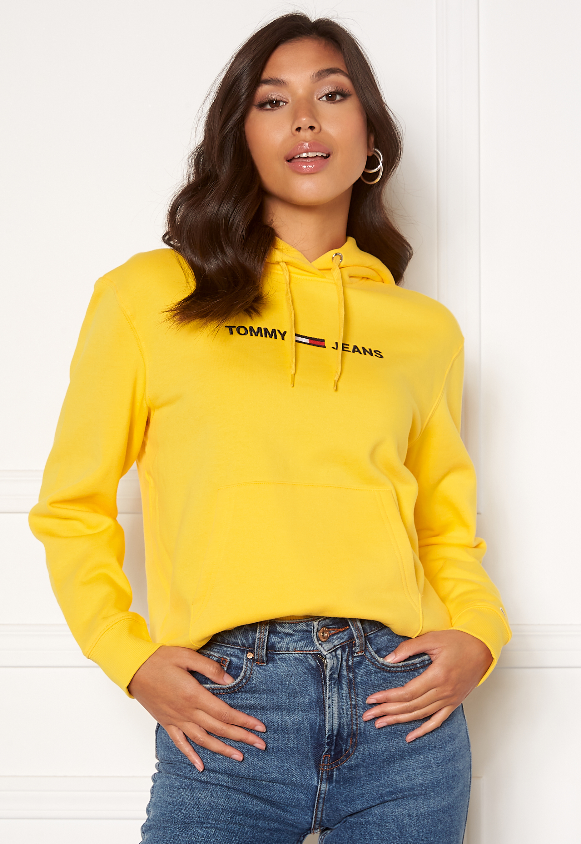 tommy jeans boyfriend logo hoodie