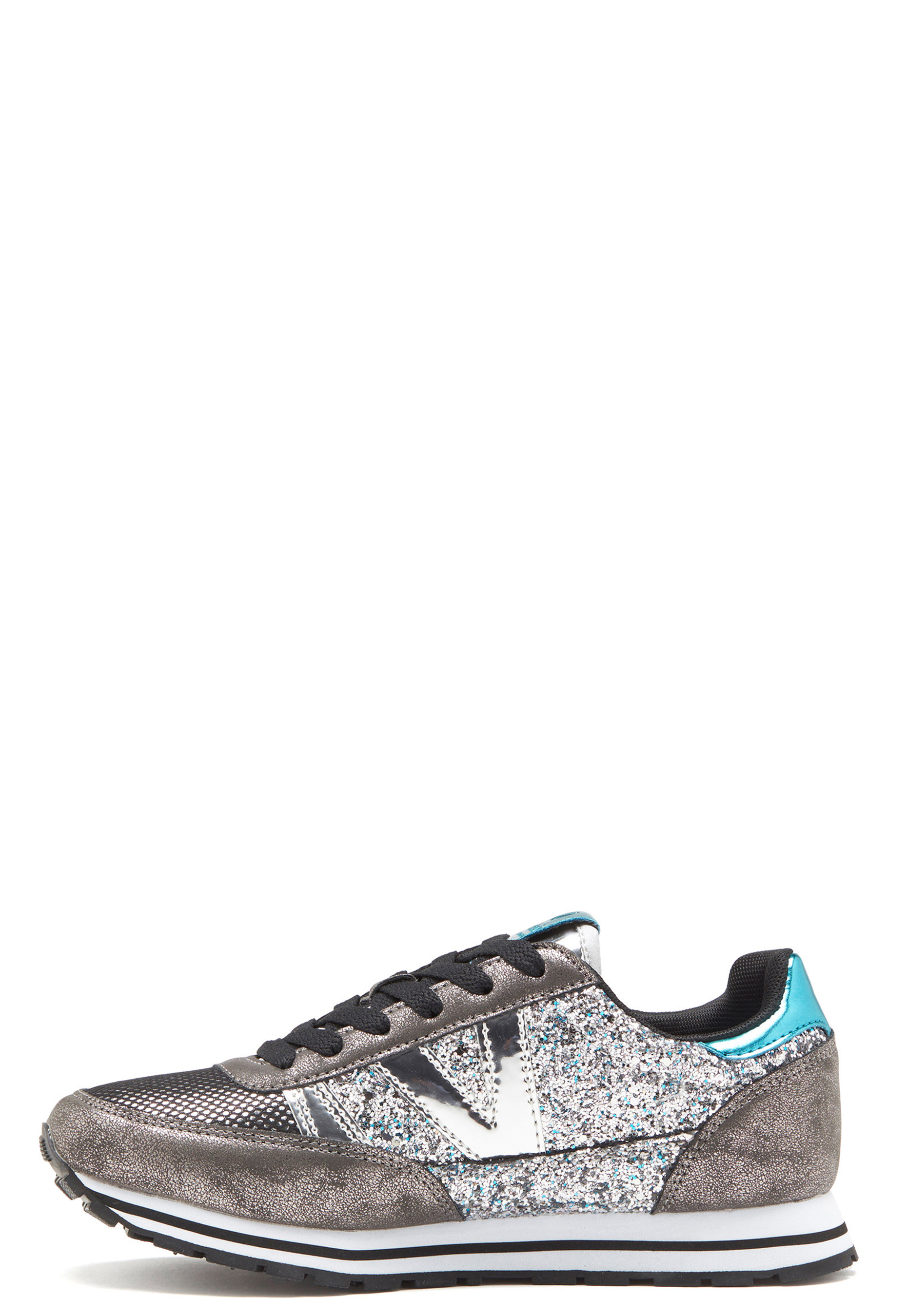 victoria canvas sneakers